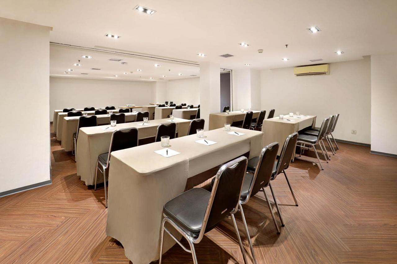 Swiss-Belinn Wahid Hasyim Yakarta Exterior foto