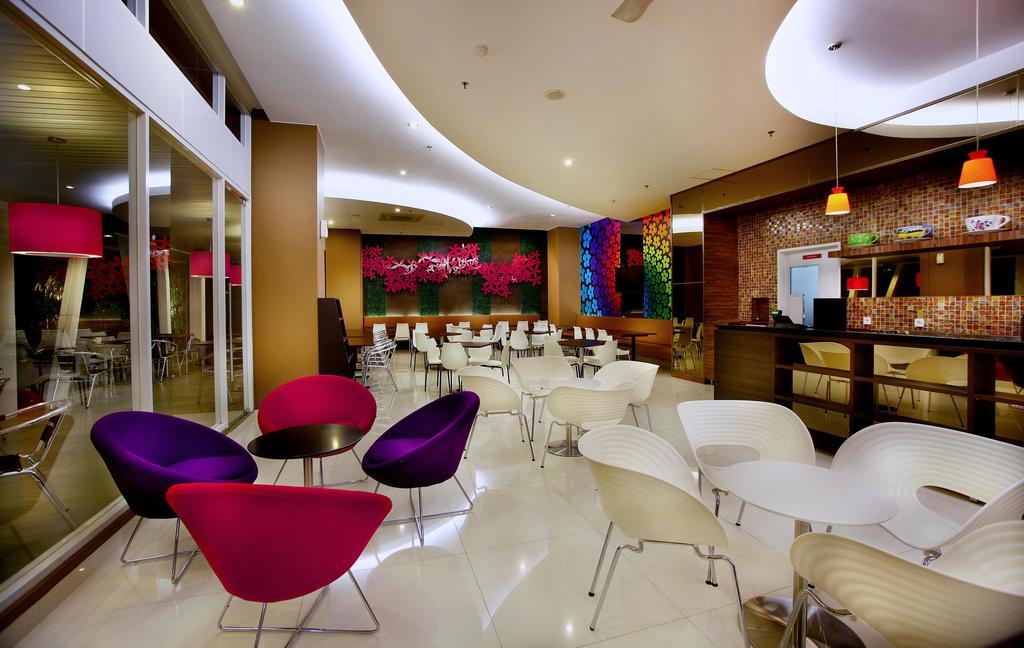 Swiss-Belinn Wahid Hasyim Yakarta Exterior foto
